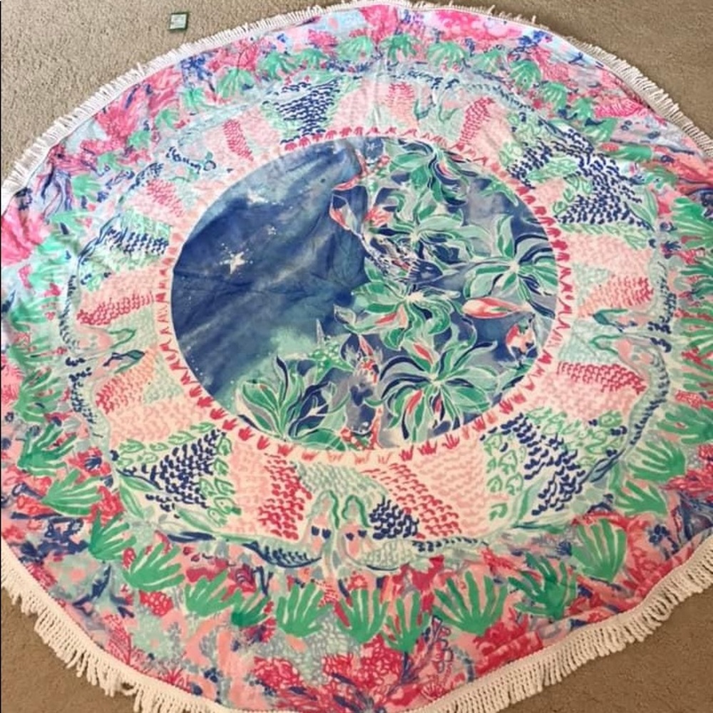 Lilly Pulitzer large round fringed beach towel NWT